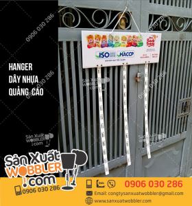 Hanger gắn dây nhựa trưng bày bánh tráng