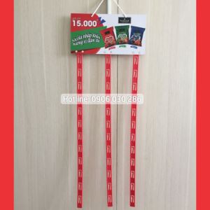 Hanger quảng cáo dây nhựa treo 12 sản phẩm socola