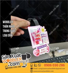 Wobbler quảng cáo mỹ phẩm Catrice