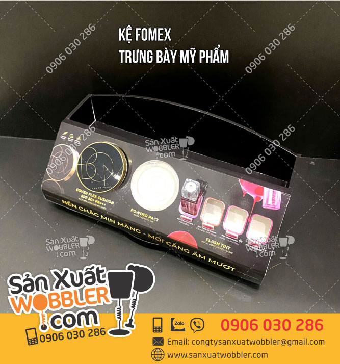 Kệ-fomex-trưng-bày-mỹ-phẩm-BOM