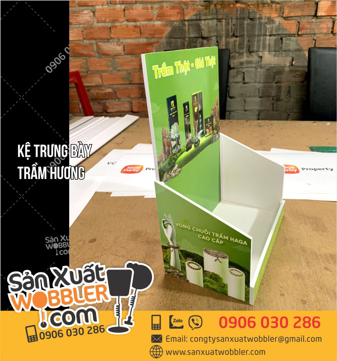 Kệ-trưng-bày-trầm-hương-Haga