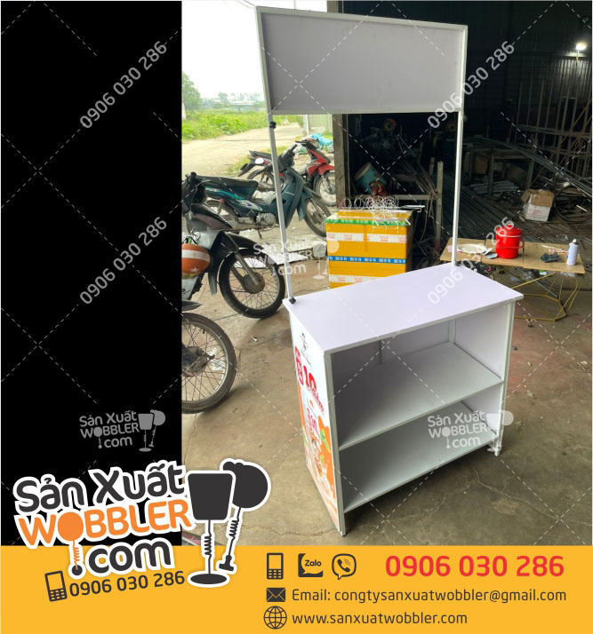 Mẫu-Booth-sampling-sắt-quảng-cáo-Hồng-trà-sữa