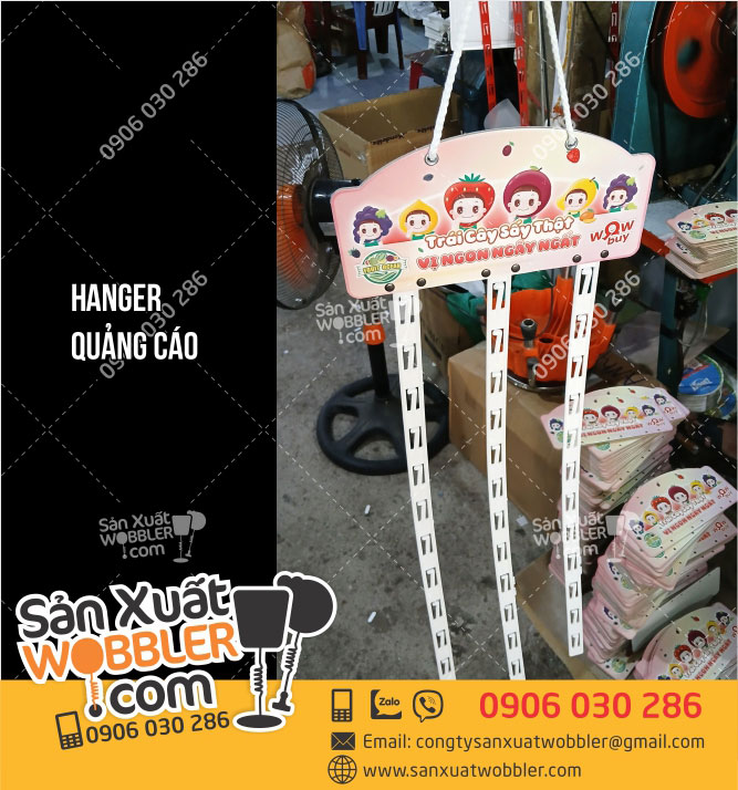 Mẫu-Hanger-quảng-cáo-trái-cây-sấy-gắn-3-dây-nhựa