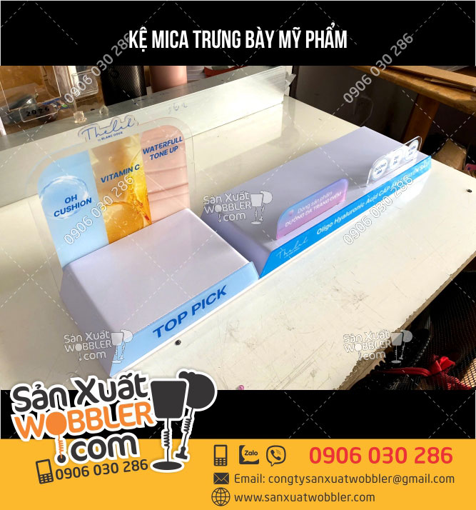 Mẫu-Kệ-mica-trưng-bày-mỹ-phẩm-The-Lab