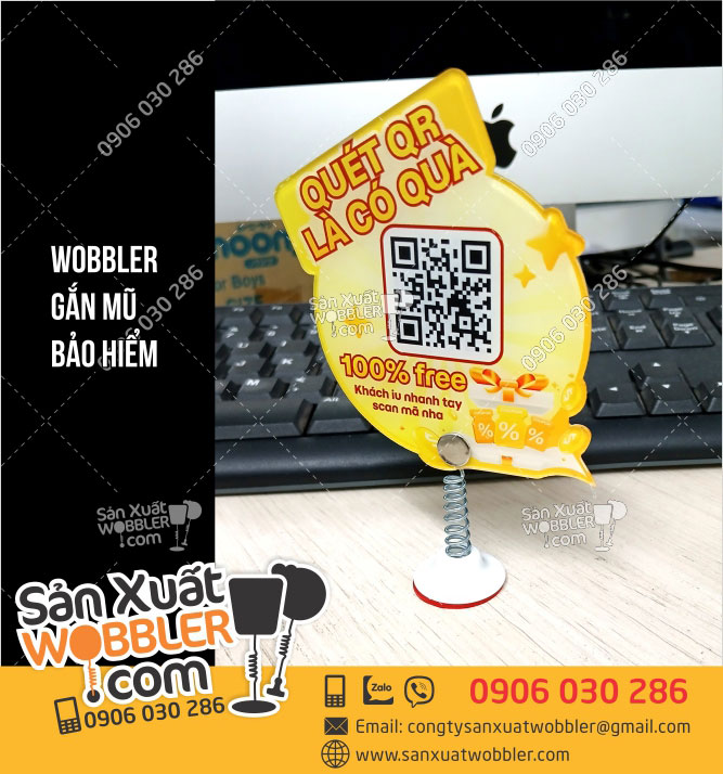 Mẫu-wobbler-quảng-cáo-gắn-mũ-bảo-hiểm-tặng-quà