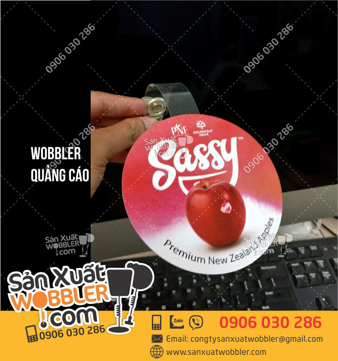 Mẫu-wobbler-quảng-cáo-táo-sassy