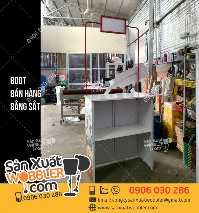 Sản-xuất-Booth-bán-hàng-Lees-Coffee-bằng-sắt