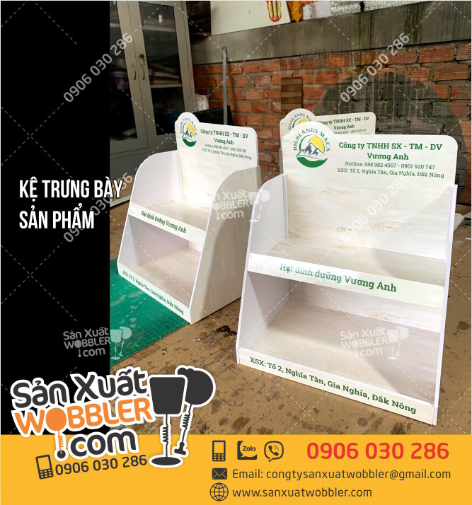 Sản-xuất-Kệ-fomex-trưng-bày-hạt-Maca-Vương-Anh