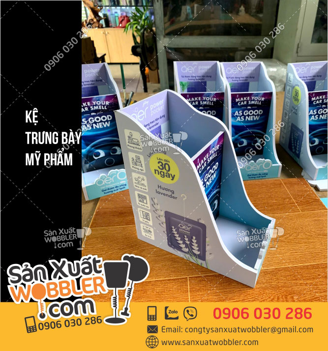 Sản-xuất-Kệ-trưng-bày-Mặt-nạ-dưỡng-ẩm