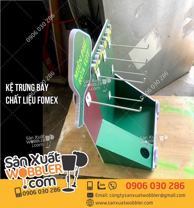 Sản-xuất-Kệ-trưng-bày-sản-phẩm-PIC