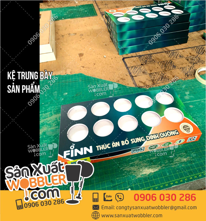 Xưởng-sản-xuất-Kệ-fomex-trưng-bày-sản-phẩm-FINN