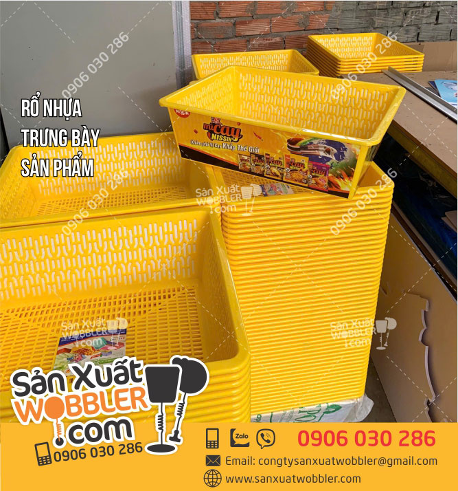 cung-cấp-rổ-nhựa-trưng-bày-sản-phẩm-mì-gói-tại-điểm-bán-tại-tp-Hồ-Chí-Minh
