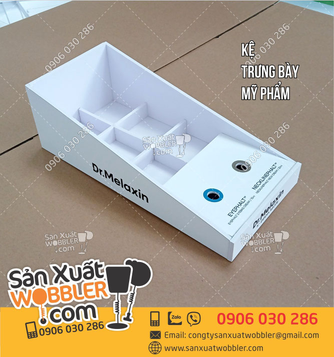 sản-xuất-kệ-trưng-bày-sản-phẩm-chăm-sóc-da