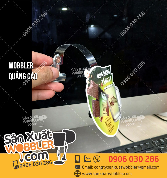 wobbler-quảng-cáo-bánh-Motto-tặng-ly